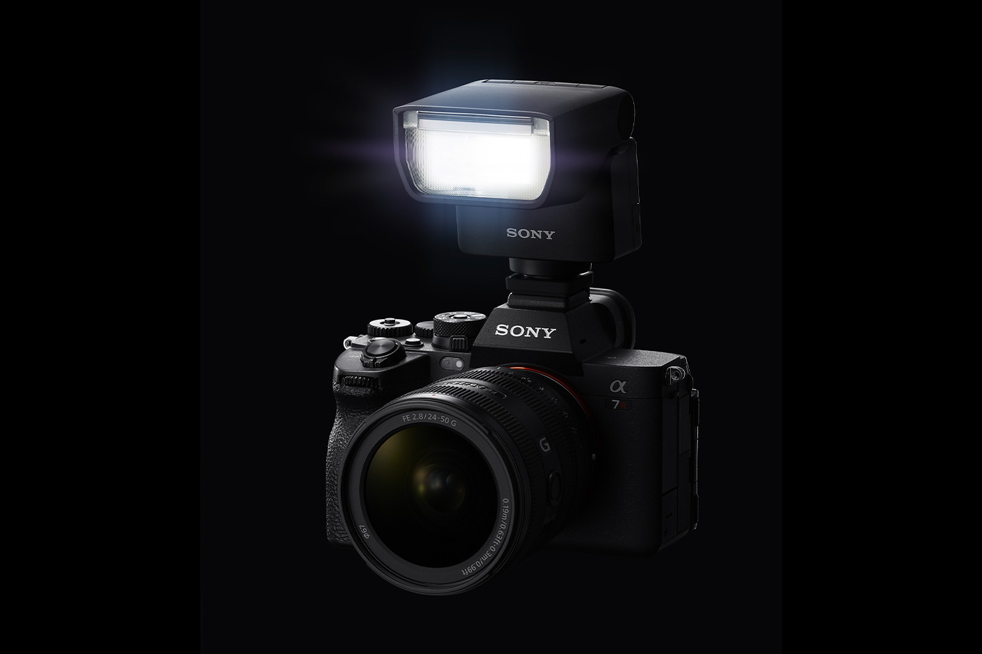 Imagen del producto GN28 instalado en una ILCE-7M4